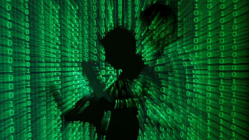 Kyberkriminalita citelně narůstá, bije na poplach policie